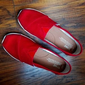 TOMS Kids Youth Red Canvas Alpargata Classic Shoes (Size 5.5)